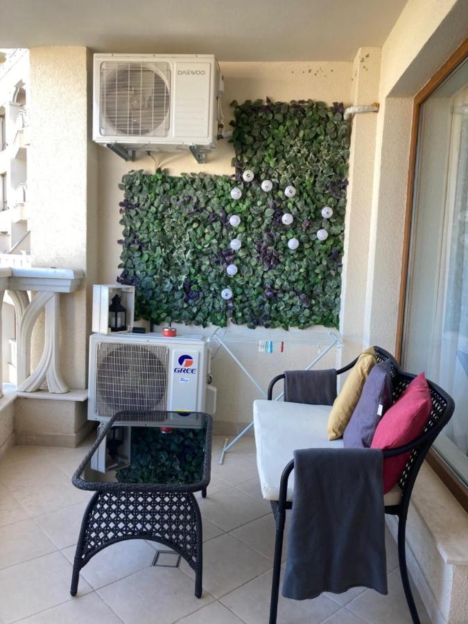 Blue Lagoon Seafront Apartments Varna Exterior foto